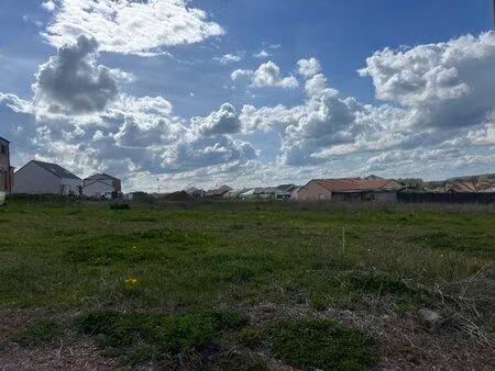 en vente terrain constructible 9 ares – 115 000 € |inglange