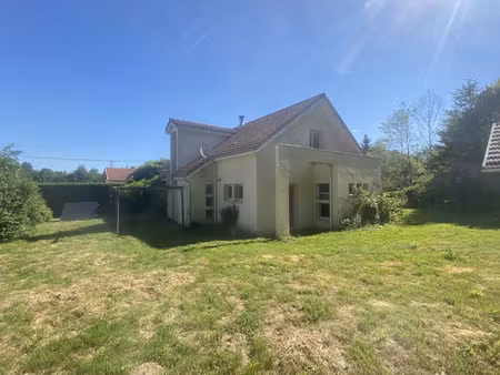 maison d’architecte en lisière de forêt à docelles – 4 chambres – 135 m²