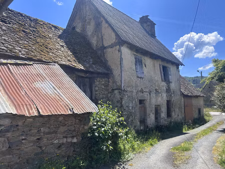 maison à rénover entièrement à vendre