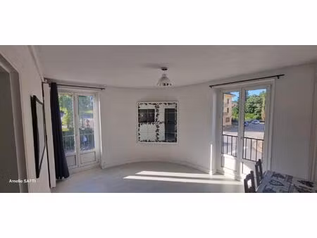t3 lumineux avec balcon à gérardmer proche du lac