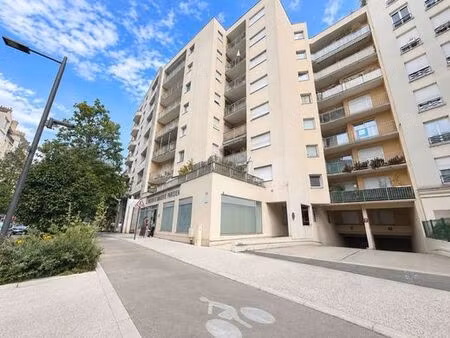 appartement de 2 pièces de luxe en vente à montrouge  île-de-france