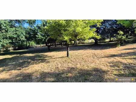 achat terrain 947m²