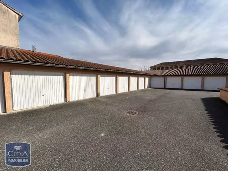 parking à louer - saint-germain-laval (42) - 50€