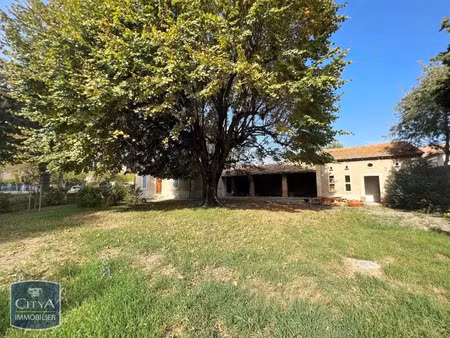 maison à louer 6 pièces 174.54 m² - entraigues-sur-la-sorgue (84) - 1 360€