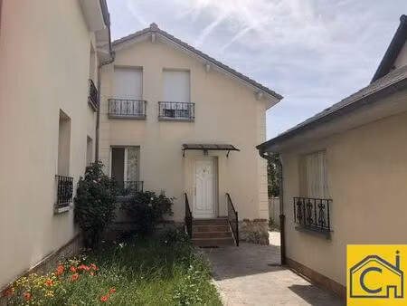 maison de 7 pièces de luxe en vente à cormeilles-en-parisis  île-de-france