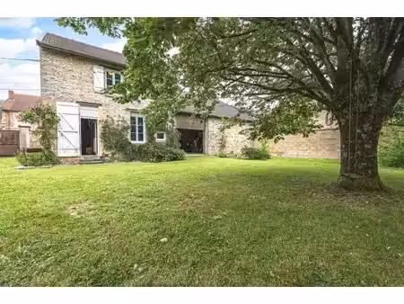maison de charme  jardin et dépendances