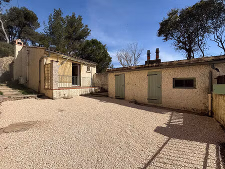 cabries maisonnette avec jardin
