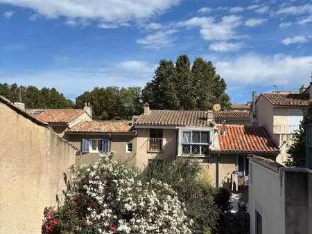 location studio centre ville