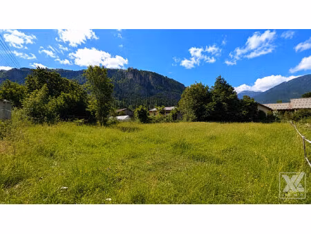 achat terrain 700m² eygliers 05600