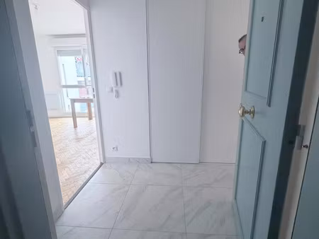 location appartement 2 pièces 47 m² à saint-denis (93200)