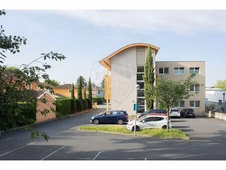 location local professionnel 93m² trevoux 01600