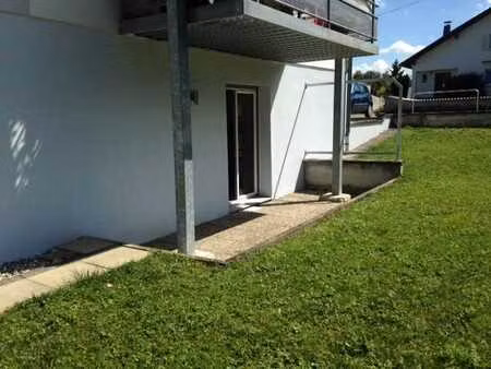 f1 meuble en rez-de-jardin dans maison