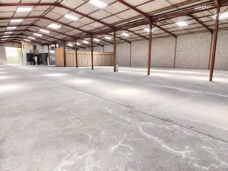 local d'activité / entrepôt 1200 m²