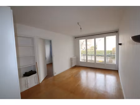 location appartement 3 pièces 60 m² à la charité-sur-loire (58400)