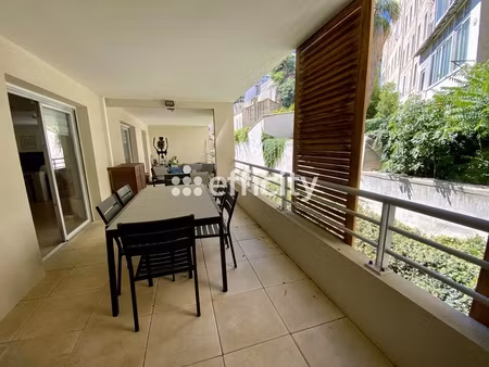 appartement 5 pièces - 143 m²