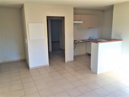 location appartement 3 pièces 54m² terrasson lavilledieu 24120