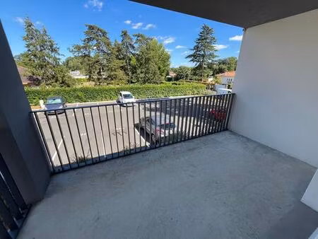 location appartement 3 pièces 57m² st pierre du mont 40280