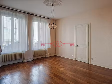 vente maison 5 pièces 120 m² à chalons-en-champagne (51000)  221 280 €
