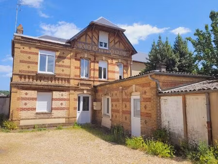 immeuble de rapport composé de 4 logements
