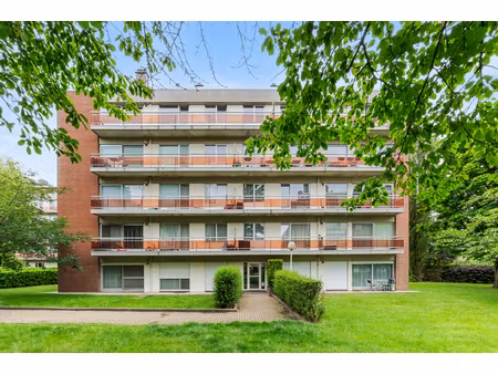 appartement te koop in sint-stevens-woluwe met 1 slaapkamer
