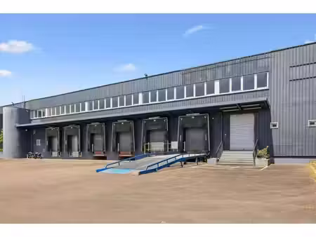 location entrepôt palaiseau 91120 3841m²