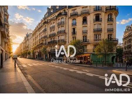 parking à paris (75018)