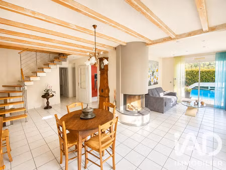 vente maison 8 pièces 162 m² les monts-ronds (25660)