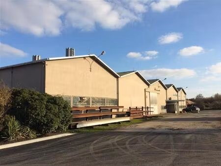 location local d’activités ambares et lagrave 33440 2025m²
