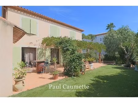 maison de 190 m2 avec trois chambres au golf de saint thomas