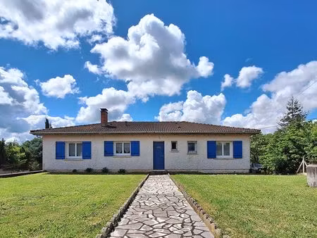 rare - maison de 122 m² sur terrain de 2 300 m² proche salleboeuf