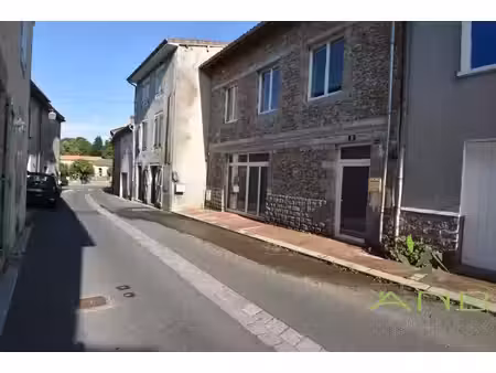 loft mitoyen en plein coeur de piégut pluviers