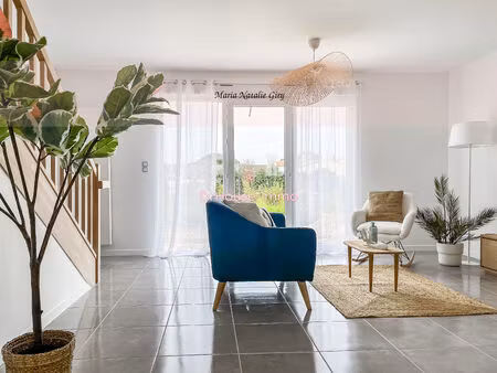 charmante maison mitoyenne de 3 pièces  avec terrasse et jardin arboré