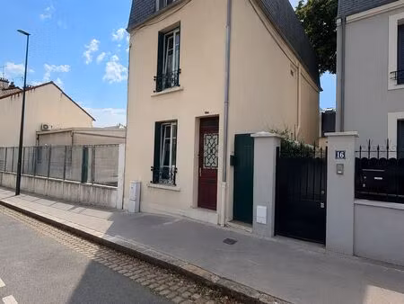 maison de ville à la garenne-colombes (92250)
