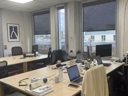 location bureaux 30 m² à 82 m²