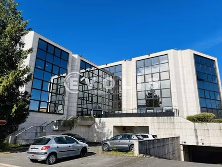 location bureaux 19 m² à 873 m²