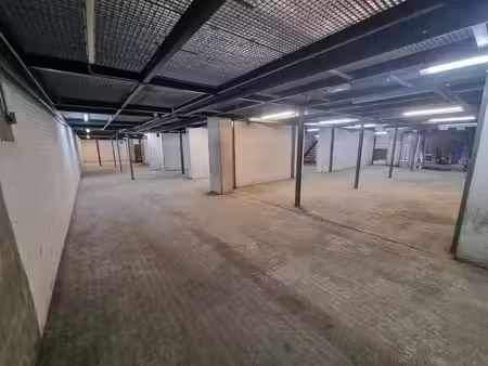 location entrepôt 606m² à 1782m²