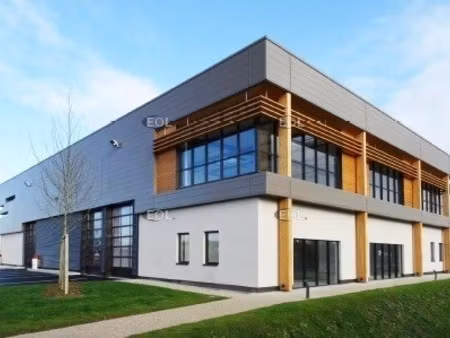 location local d’activités collegien 77090 393m²