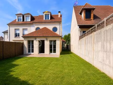 au coeur du vieux champs sur marne proche chateau