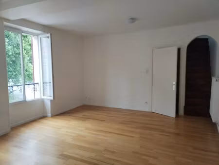 triplex - local commercial- centre ville