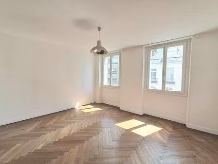 location appartement 3 pièces 103m² nantes 44100