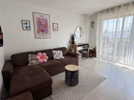 location appartement 2 pièces meublé à neuilly-plaisance (93360) : à louer 2 pièces meublé
