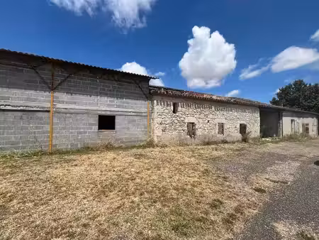 ferme (tte) de 5 pièces principales