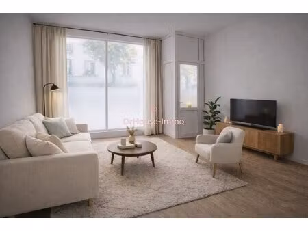 duplex atypique rénové avec entrées indépendantes  stationnement et cave
