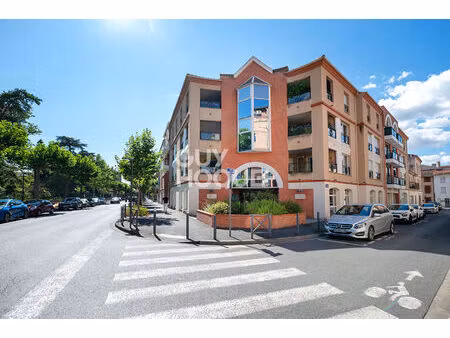 appartement t3 de standing / résidence villa rochegude