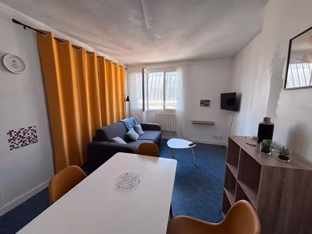 location appartement 1 pièce 38 m² à châtellerault (86100)