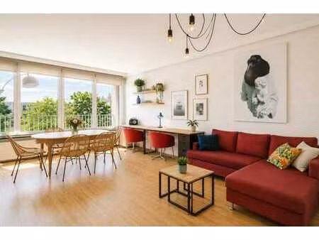 appartement d'angle spacieux avec une grande terrasse à gand