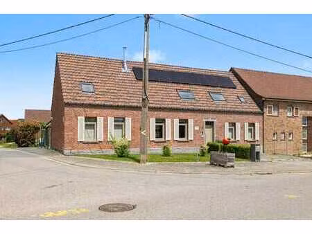 une superbe maison familiale  rénovée et économe en énergie