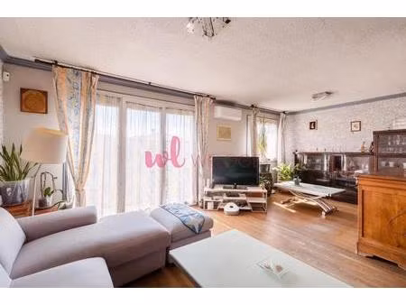 maison familiale 4 chambres - piscine - secteur résidentiel à meyzieu