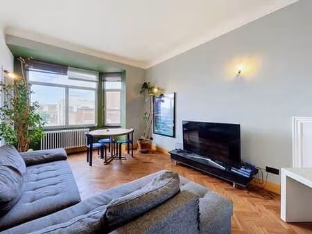 quartier maritime - appartement 2ch avec terrasse - peb d