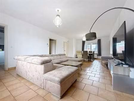 duplex spacieux de 146 m² avec 4 chambres entre gare et cent